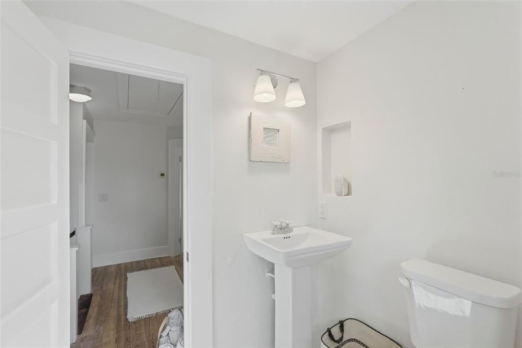 For Sale: $1,485,000 (3 beds, 2 baths, 2093 Square Feet)