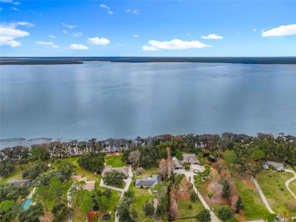 待售: $599,000 (5 贝兹, 3 浴室, 3670 平方英尺)