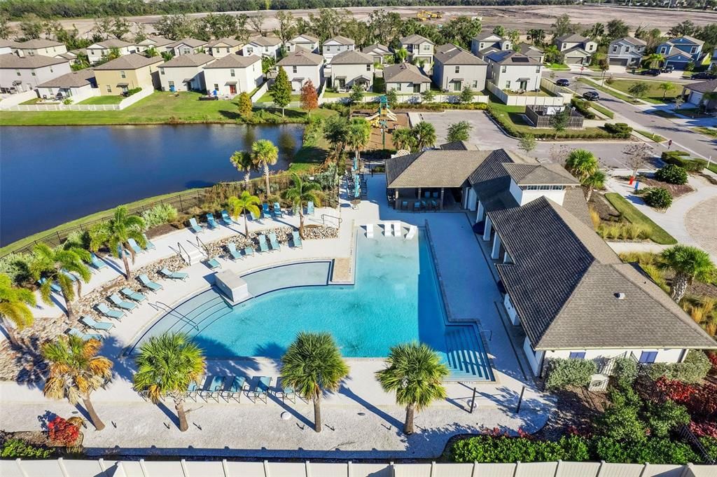 待售: $385,000 (5 贝兹, 2 浴室, 2415 平方英尺)