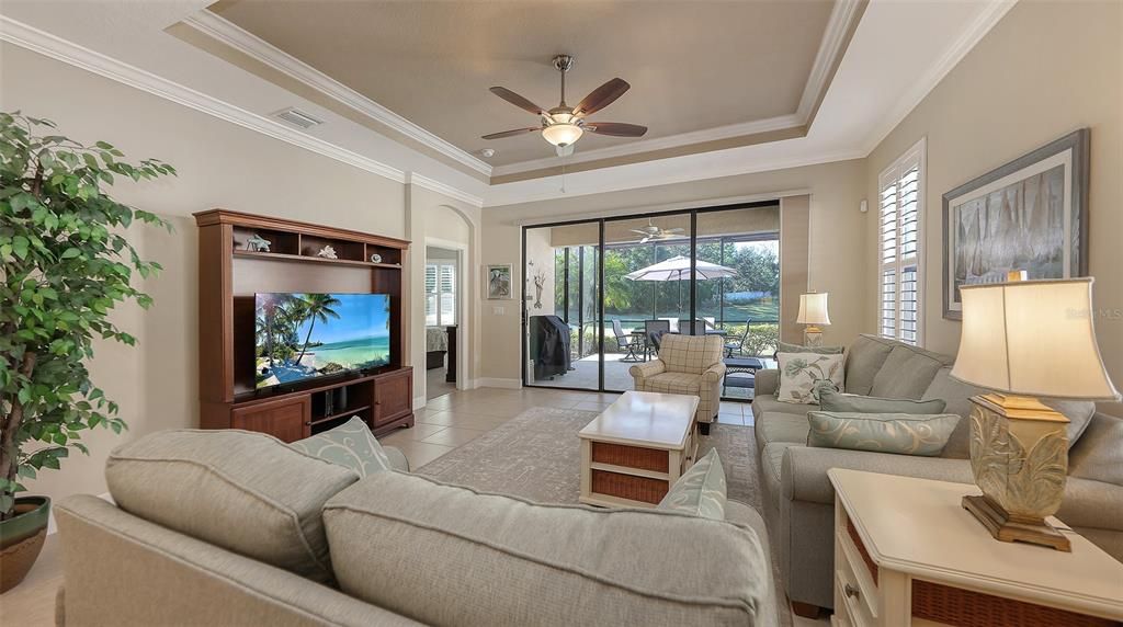 For Sale: $500,000 (2 beds, 2 baths, 1684 Square Feet)