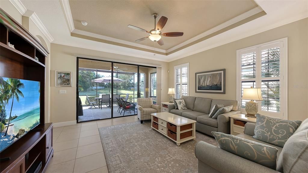 For Sale: $500,000 (2 beds, 2 baths, 1684 Square Feet)