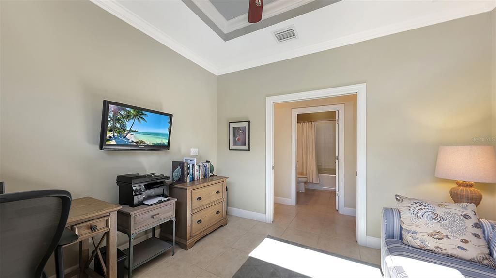 For Sale: $500,000 (2 beds, 2 baths, 1684 Square Feet)