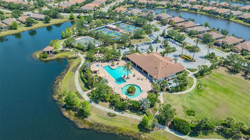 For Sale: $500,000 (2 beds, 2 baths, 1684 Square Feet)