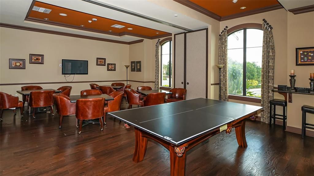 For Sale: $500,000 (2 beds, 2 baths, 1684 Square Feet)