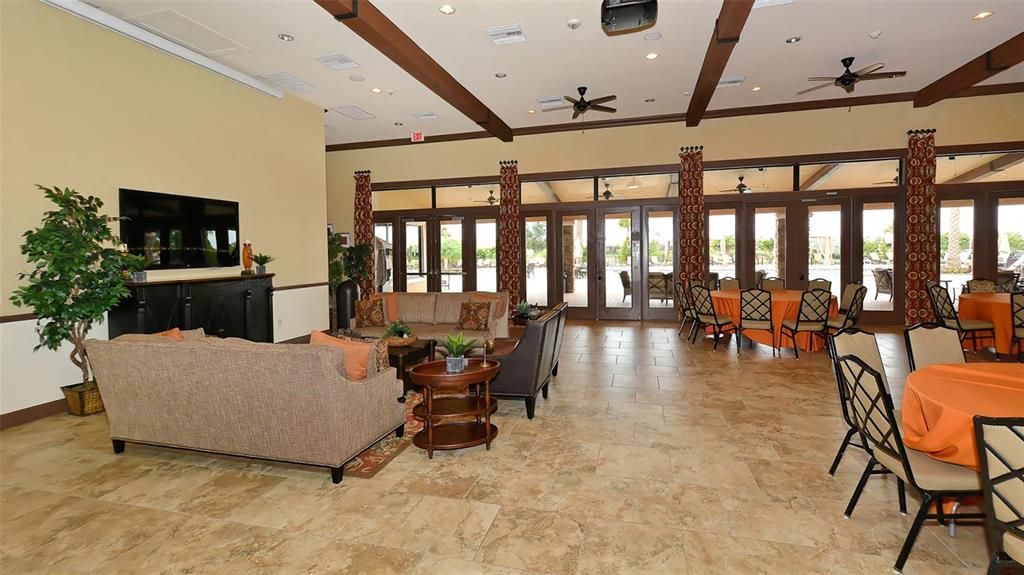 For Sale: $500,000 (2 beds, 2 baths, 1684 Square Feet)