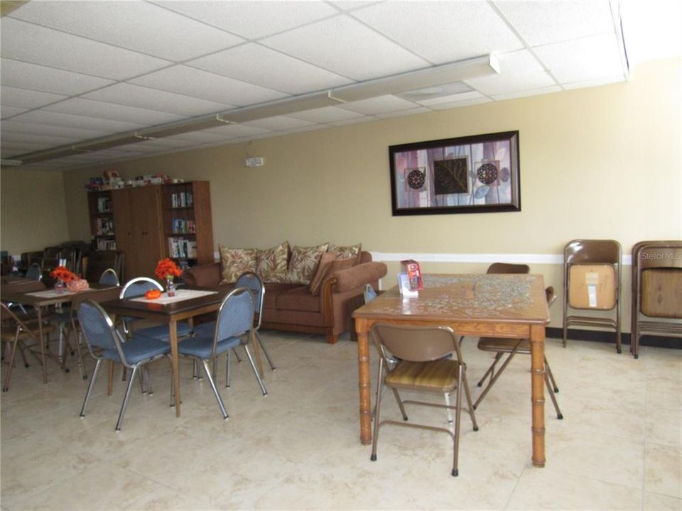 For Sale: $92,900 (2 beds, 2 baths, 919 Square Feet)