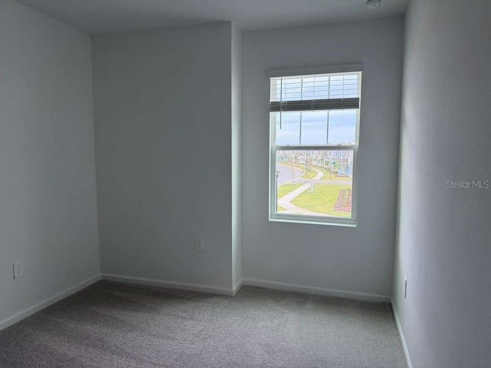 En Renta: $2,299 (3 camas, 2 baños, 1689 Pies cuadrados)