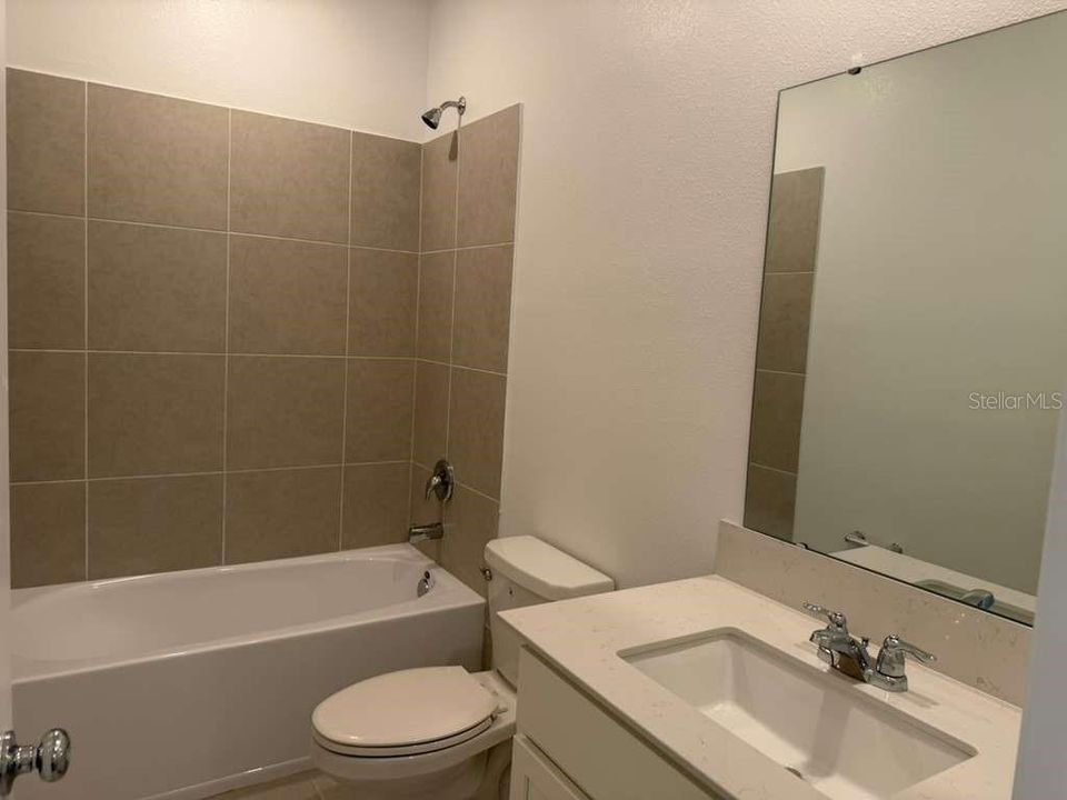 En Renta: $2,299 (3 camas, 2 baños, 1689 Pies cuadrados)