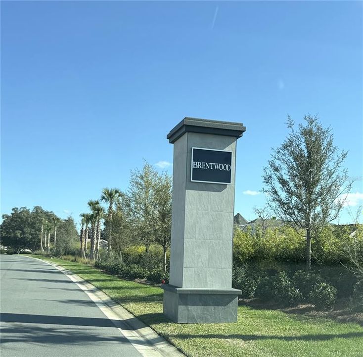 Под контрактом: $270,000 (3 спален, 2 ванн, 1645 Квадратных фут)