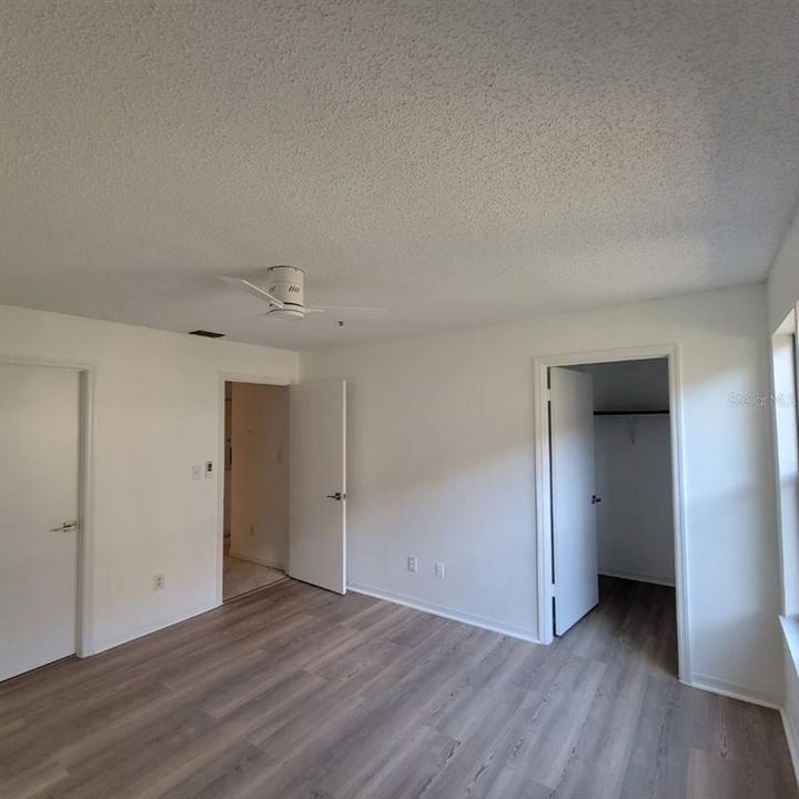 На продажу: $195,000 (2 спален, 2 ванн, 1119 Квадратных фут)