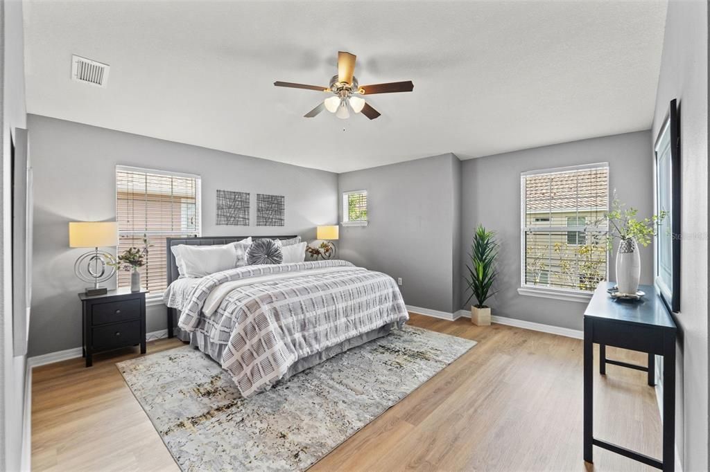 На продажу: $449,900 (3 спален, 2 ванн, 1635 Квадратных фут)