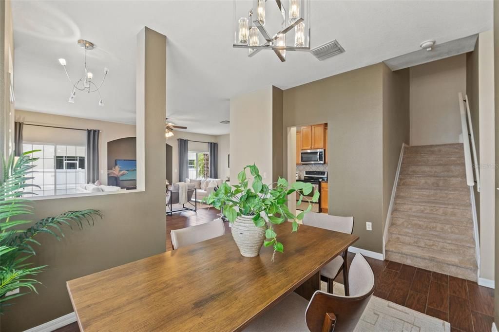 На продажу: $449,900 (3 спален, 2 ванн, 1635 Квадратных фут)