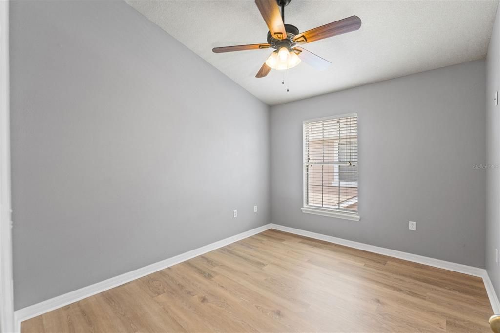 На продажу: $449,900 (3 спален, 2 ванн, 1635 Квадратных фут)