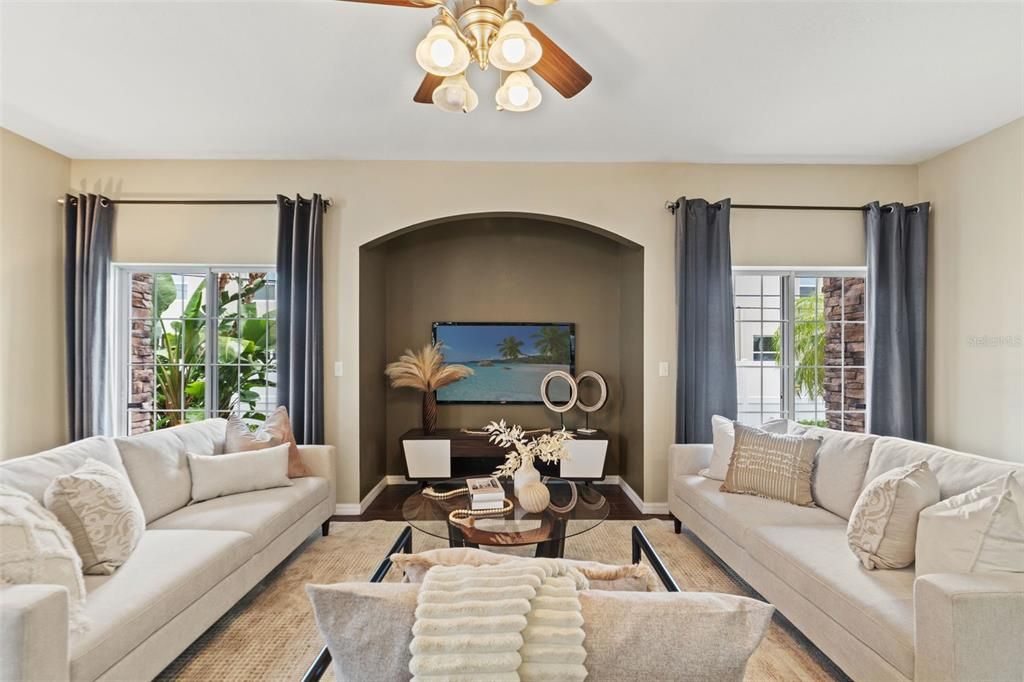 На продажу: $449,900 (3 спален, 2 ванн, 1635 Квадратных фут)