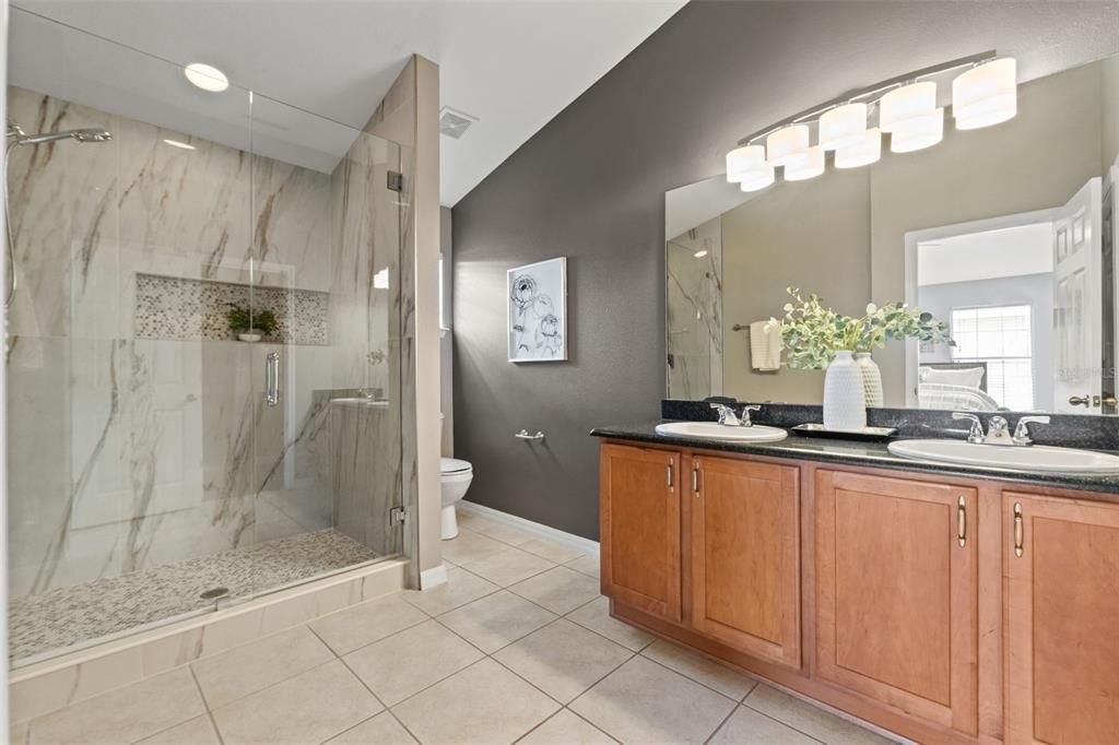 На продажу: $449,900 (3 спален, 2 ванн, 1635 Квадратных фут)