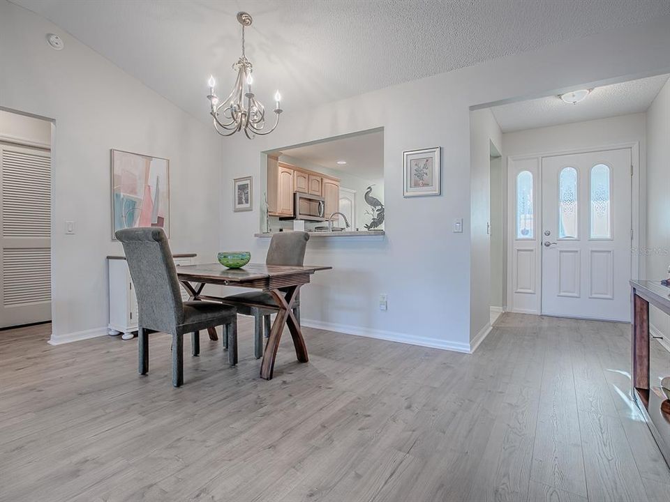 На продажу: $365,000 (3 спален, 2 ванн, 1512 Квадратных фут)