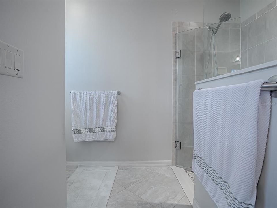 На продажу: $365,000 (3 спален, 2 ванн, 1512 Квадратных фут)