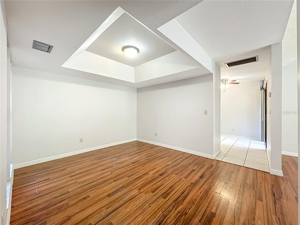 En Venta: $415,000 (3 camas, 2 baños, 1671 Pies cuadrados)