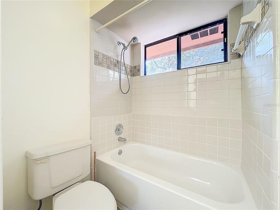 En Venta: $415,000 (3 camas, 2 baños, 1671 Pies cuadrados)