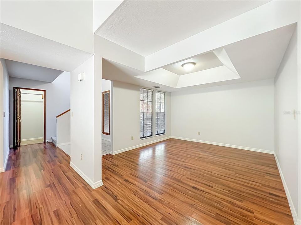 En Venta: $415,000 (3 camas, 2 baños, 1671 Pies cuadrados)