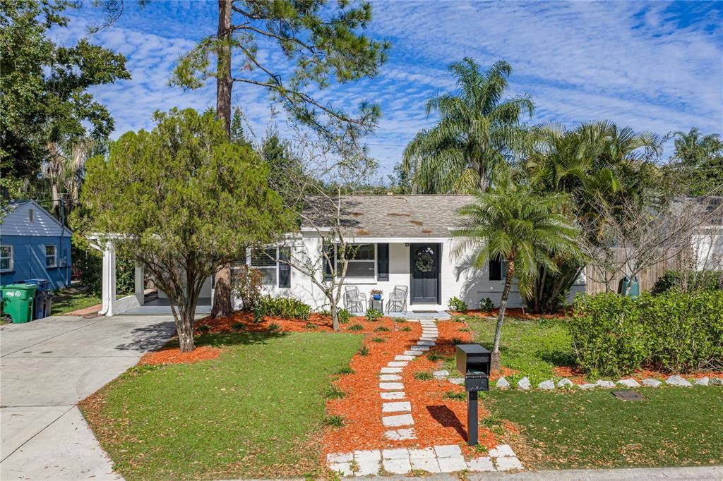 For Sale: $549,900 (4 beds, 3 baths, 1620 Square Feet)