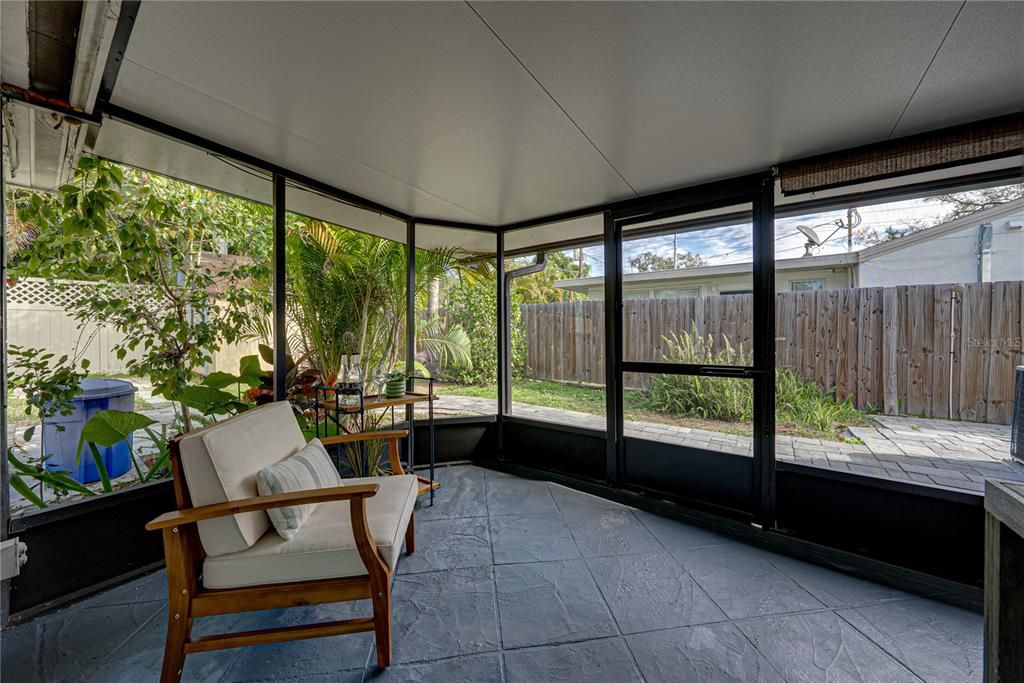 For Sale: $549,900 (4 beds, 3 baths, 1620 Square Feet)