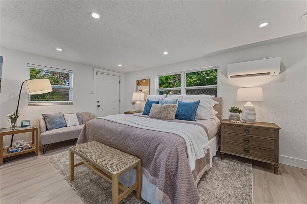 For Sale: $549,900 (4 beds, 3 baths, 1620 Square Feet)