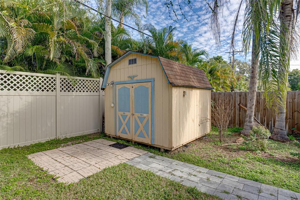 For Sale: $549,900 (4 beds, 3 baths, 1620 Square Feet)