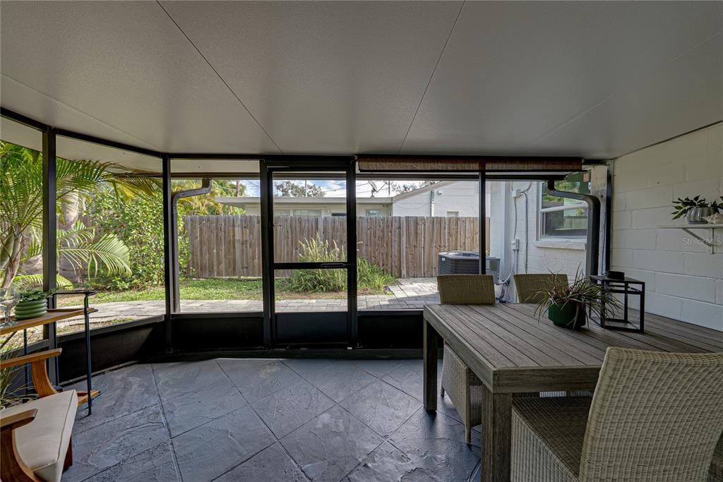 For Sale: $549,900 (4 beds, 3 baths, 1620 Square Feet)