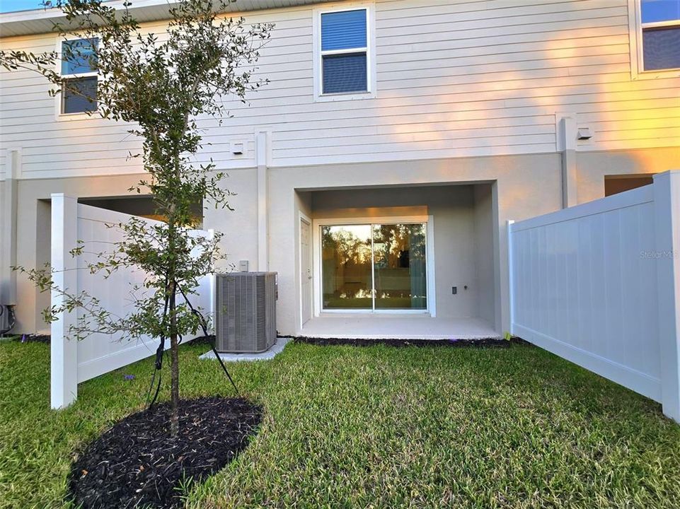 For Rent: $1,900 (2 beds, 2 baths, 1219 Square Feet)