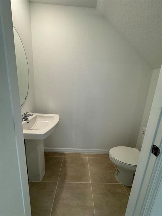 For Rent: $1,900 (2 beds, 2 baths, 1219 Square Feet)