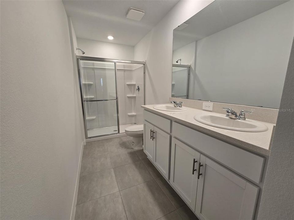 For Rent: $1,900 (2 beds, 2 baths, 1219 Square Feet)