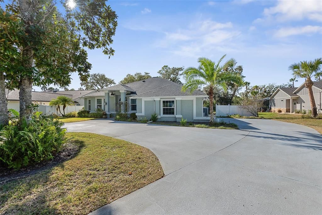 For Sale: $599,000 (4 beds, 2 baths, 2336 Square Feet)