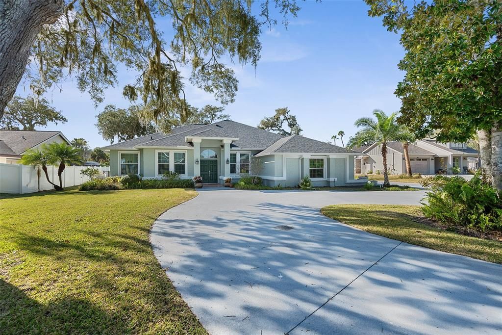 For Sale: $599,000 (4 beds, 2 baths, 2336 Square Feet)