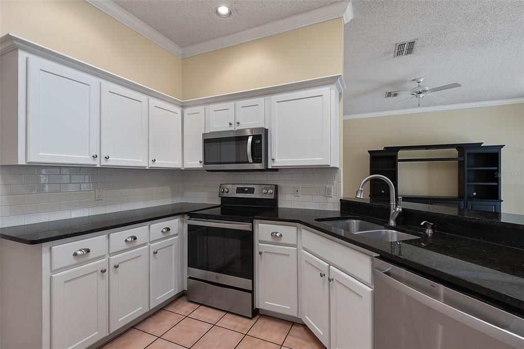 For Sale: $599,000 (4 beds, 2 baths, 2336 Square Feet)