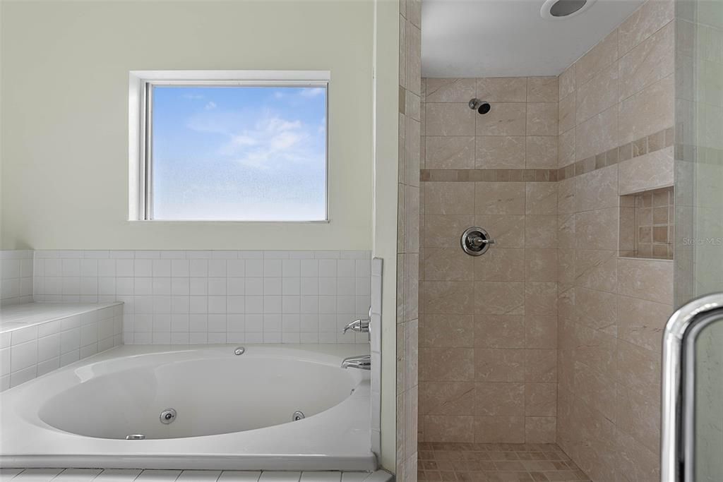 For Sale: $599,000 (4 beds, 2 baths, 2336 Square Feet)