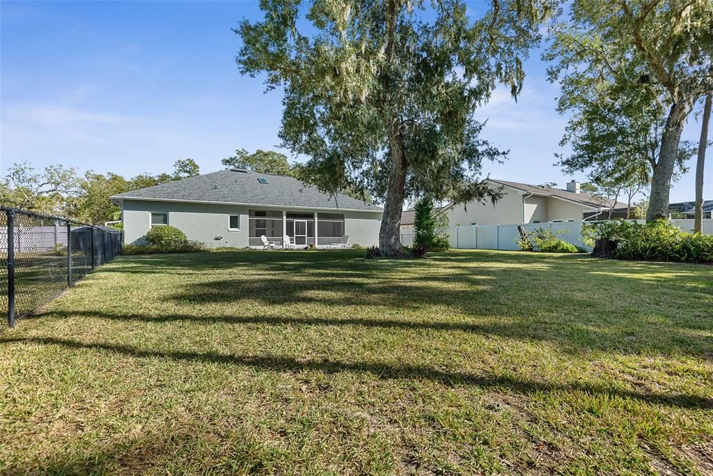 For Sale: $599,000 (4 beds, 2 baths, 2336 Square Feet)