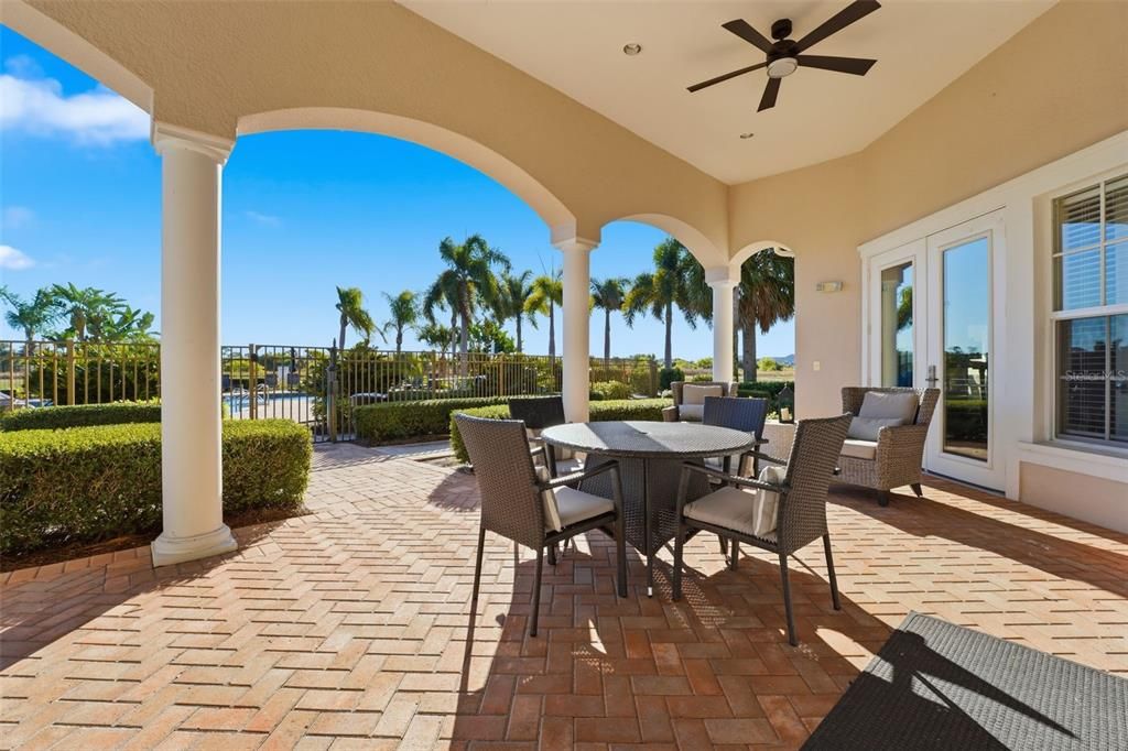 En Venta: $219,900 (2 camas, 2 baños, 1618 Pies cuadrados)