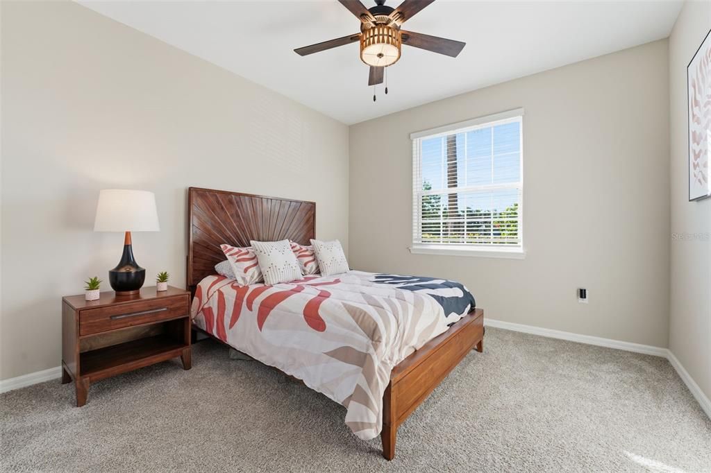 En Venta: $219,900 (2 camas, 2 baños, 1618 Pies cuadrados)