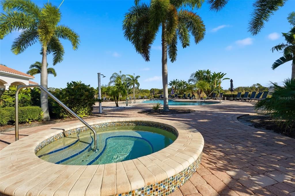 En Venta: $219,900 (2 camas, 2 baños, 1618 Pies cuadrados)