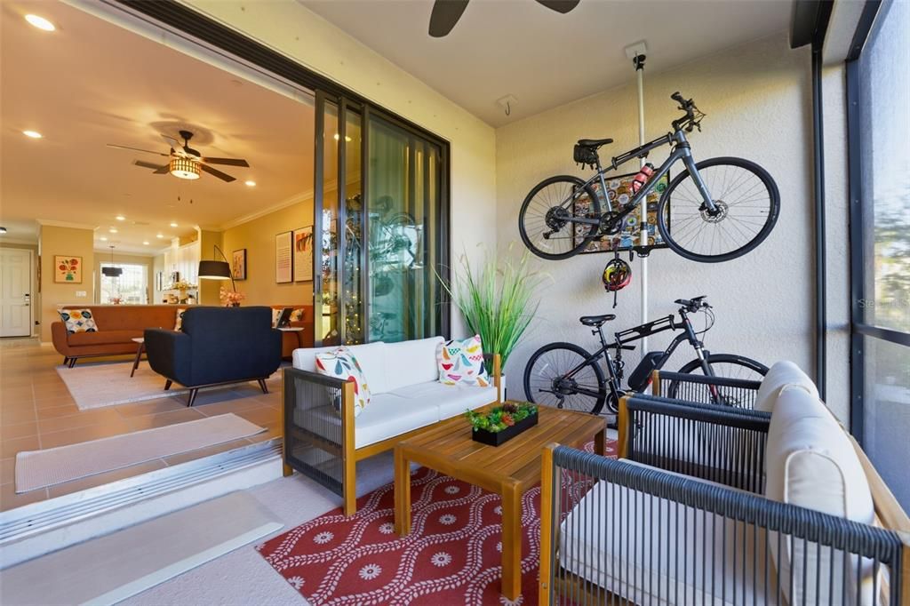 En Venta: $219,900 (2 camas, 2 baños, 1618 Pies cuadrados)