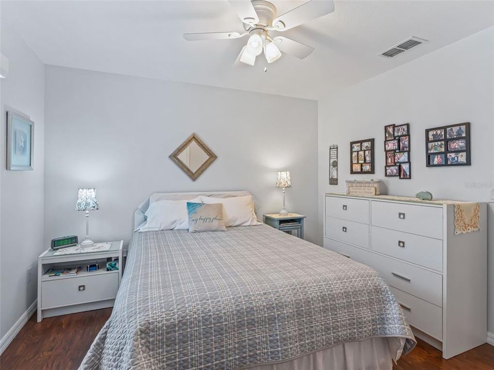 На продажу: $289,900 (3 спален, 2 ванн, 1515 Квадратных фут)