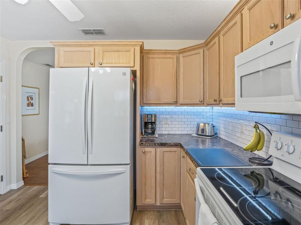 На продажу: $289,900 (3 спален, 2 ванн, 1515 Квадратных фут)