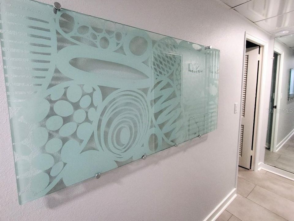 На продажу: $249,000 (1 спален, 1 ванн, 995 Квадратных фут)