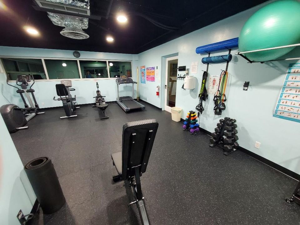 На продажу: $249,000 (1 спален, 1 ванн, 995 Квадратных фут)