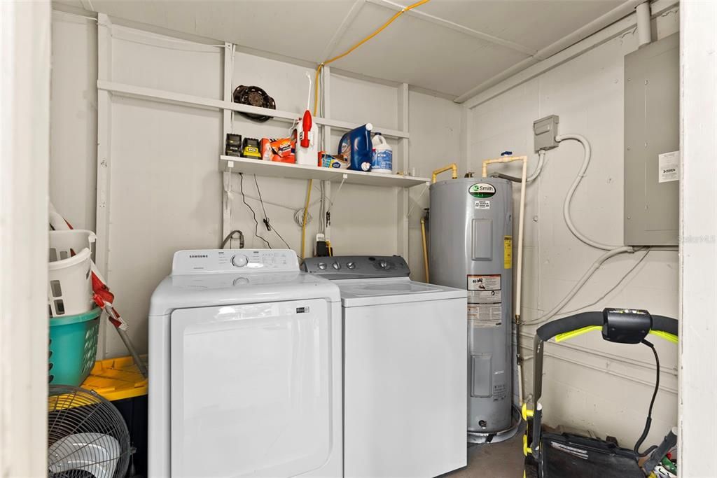 出租: $2,000 (3 贝兹, 1 浴室, 1020 平方英尺)