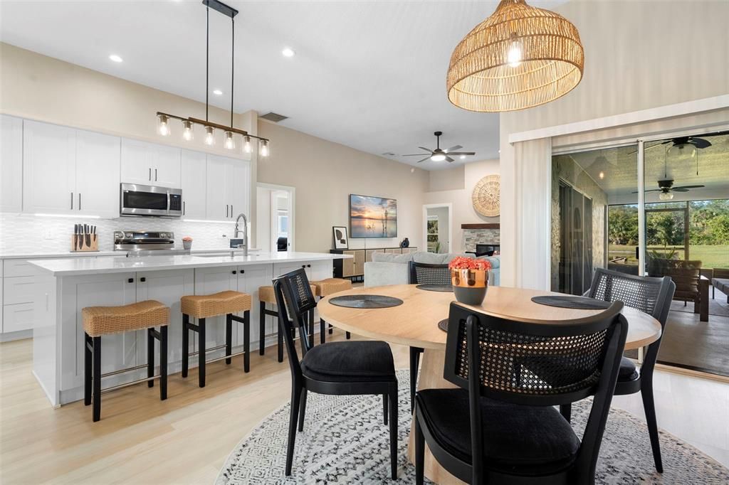 На продажу: $649,000 (4 спален, 3 ванн, 2720 Квадратных фут)