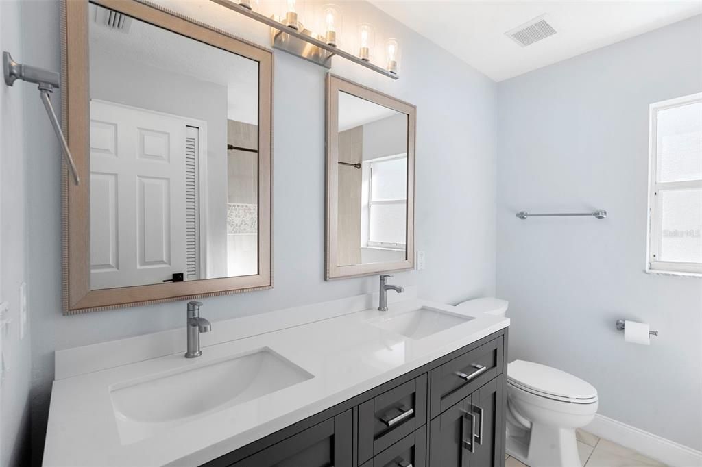 На продажу: $649,000 (4 спален, 3 ванн, 2720 Квадратных фут)