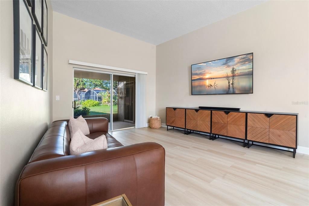 На продажу: $649,000 (4 спален, 3 ванн, 2720 Квадратных фут)