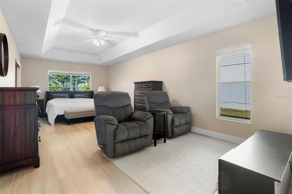 На продажу: $649,000 (4 спален, 3 ванн, 2720 Квадратных фут)